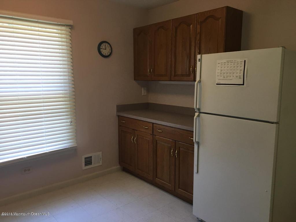 670 Hulses Corner Road Howell, NJ 07731 - Photo 4 of 14 670 Hulses #3