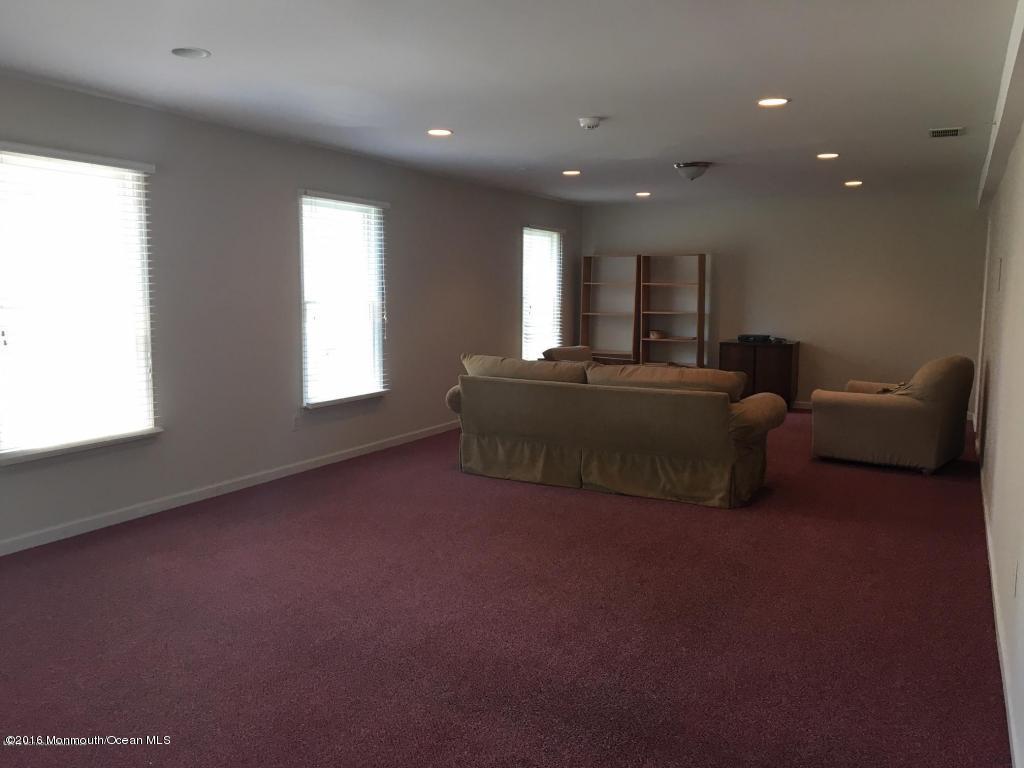 670 Hulses Corner Road Howell, NJ 07731 - Photo 5 of 14 670 Hulses #4
