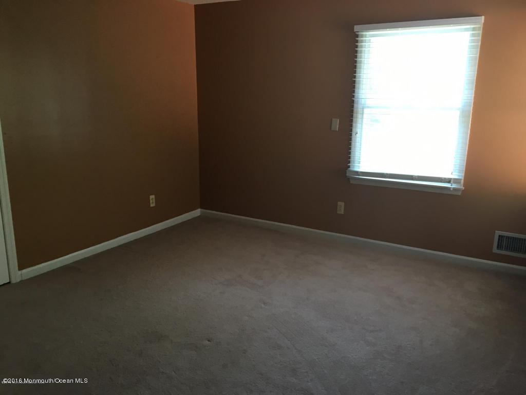 670 Hulses Corner Road Howell, NJ 07731 - Photo 10 of 14 670 Hulses #9