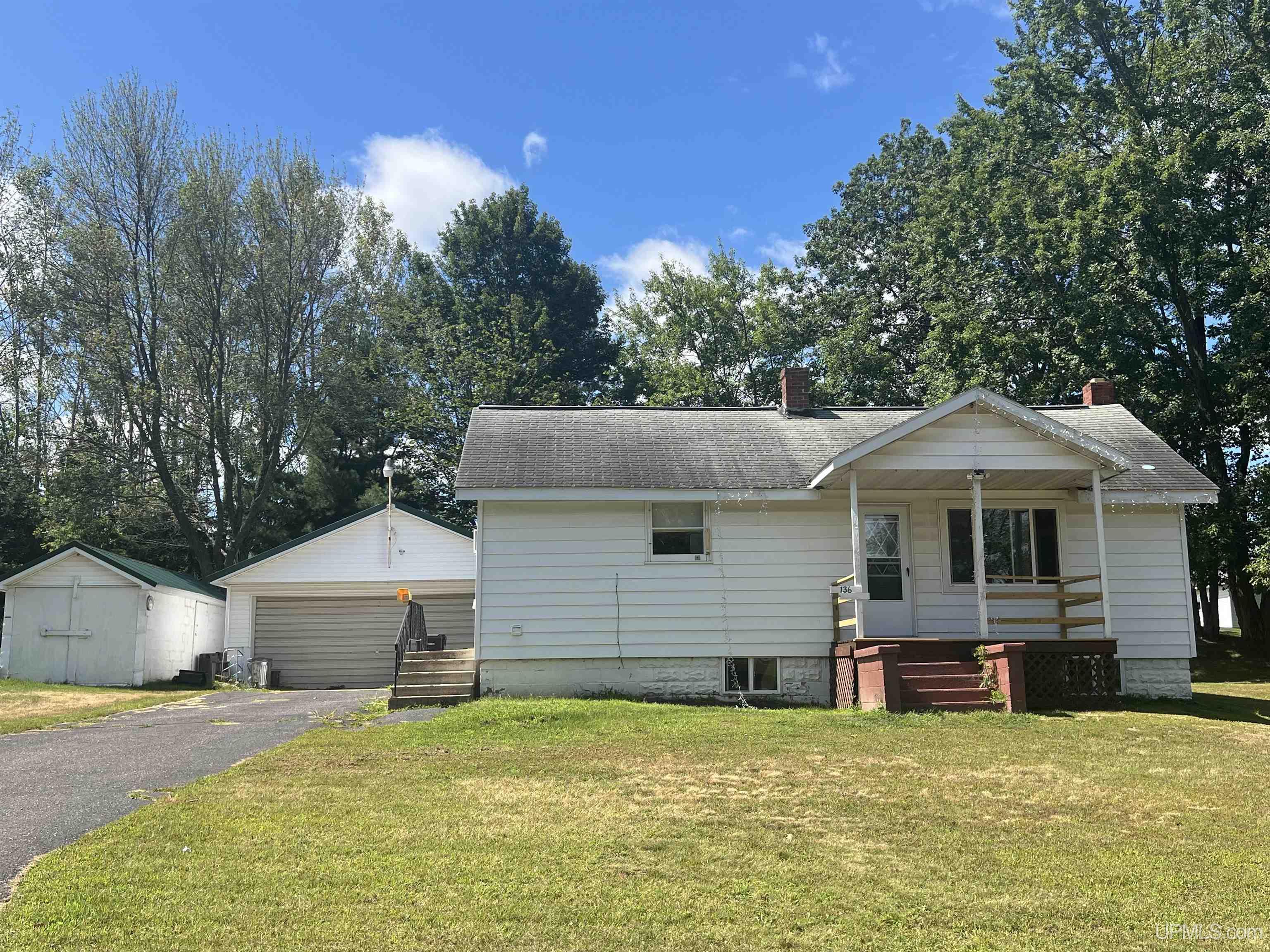 136 Mitchell Street Kingsford, MI 49802 - Photo 1 of 20