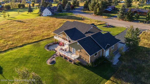 $1,800,000 | 332 Alpine Way, Star Valley Ranch, WY 83127