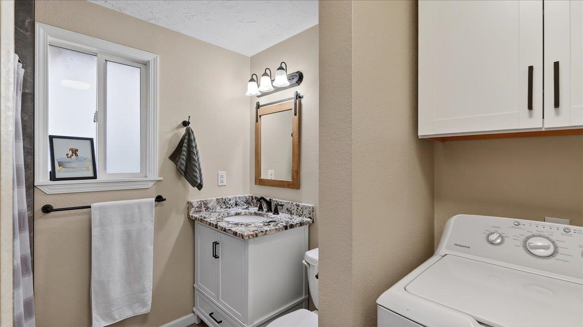 306 South Flora Road Greenacres, WA 99016 - Photo 12 of 29