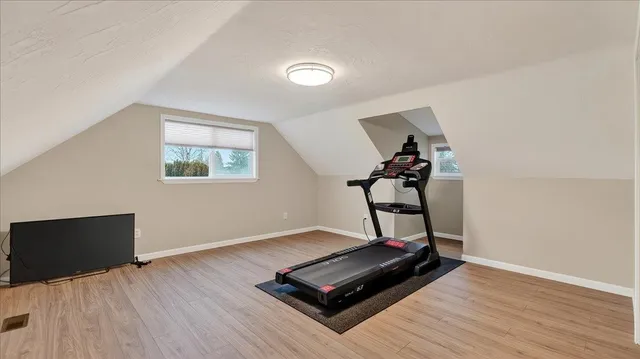 $399,900 | 306 South Flora Road, Greenacres, WA 99016