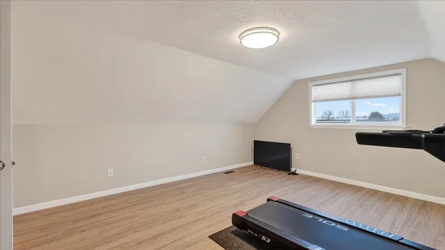 $399,900 | 306 South Flora Road, Greenacres, WA 99016