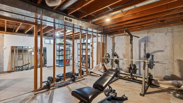 $399,900 | 306 South Flora Road, Greenacres, WA 99016