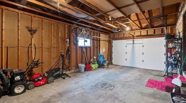 $399,900 | 306 South Flora Road, Greenacres, WA 99016