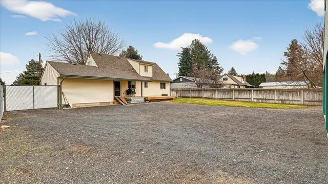 $399,900 | 306 South Flora Road, Greenacres, WA 99016