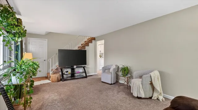 $399,900 | 306 South Flora Road, Greenacres, WA 99016