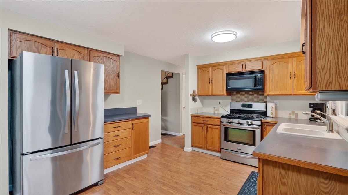 306 South Flora Road Greenacres, WA 99016 - Photo 8 of 29