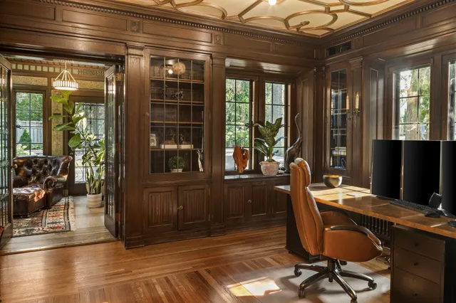 $2,995,000 | 2740 West Lake Of The Isles Parkway, Minneapolis, MN 55416