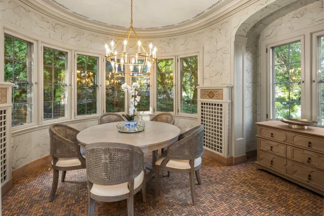 $2,995,000 | 2740 West Lake Of The Isles Parkway, Minneapolis, MN 55416