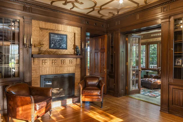 $2,995,000 | 2740 West Lake Of The Isles Parkway, Minneapolis, MN 55416