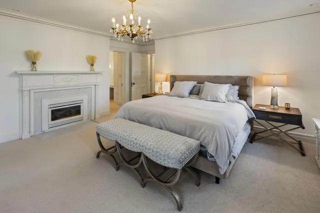 $2,995,000 | 2740 West Lake Of The Isles Parkway, Minneapolis, MN 55416