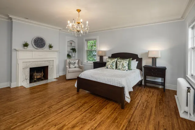 $2,995,000 | 2740 West Lake Of The Isles Parkway, Minneapolis, MN 55416