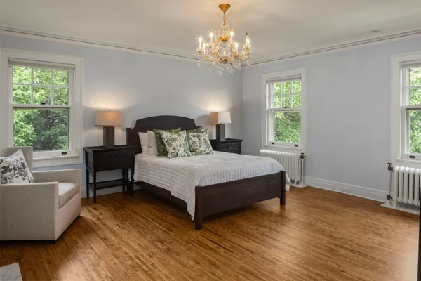 $2,995,000 | 2740 West Lake Of The Isles Parkway, Minneapolis, MN 55416