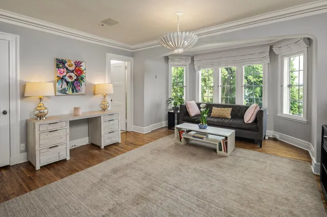 $2,995,000 | 2740 West Lake Of The Isles Parkway, Minneapolis, MN 55416