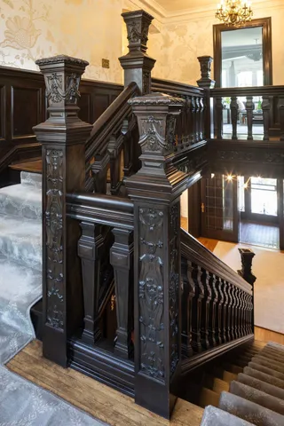 $2,995,000 | 2740 West Lake Of The Isles Parkway, Minneapolis, MN 55416