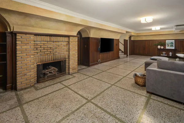 $2,995,000 | 2740 West Lake Of The Isles Parkway, Minneapolis, MN 55416