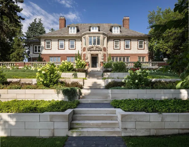 $2,995,000 | 2740 West Lake Of The Isles Parkway, Minneapolis, MN 55416