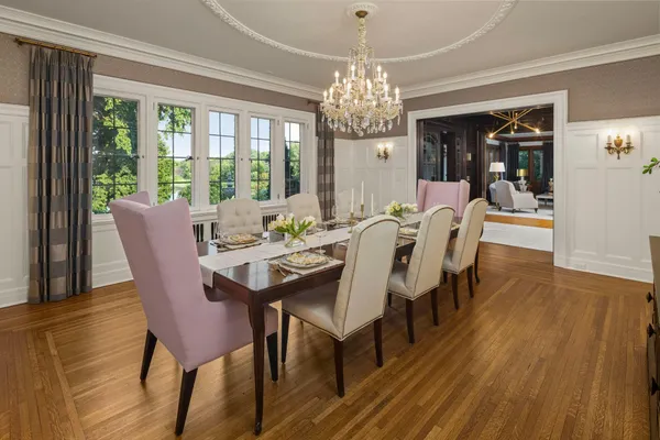 $2,995,000 | 2740 West Lake Of The Isles Parkway, Minneapolis, MN 55416