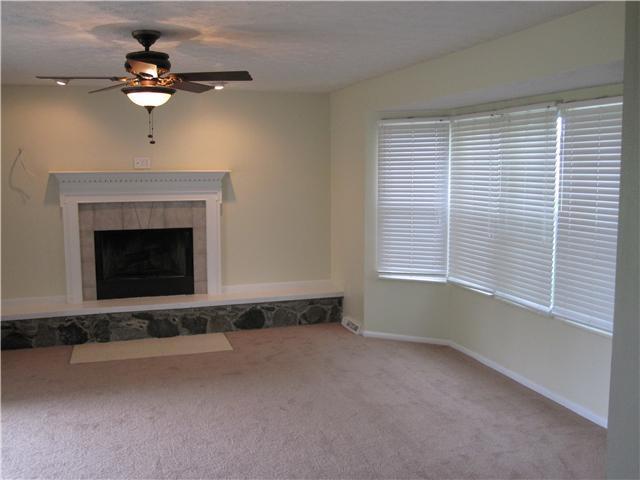 7071 Beecher Road Southwest Pataskala, OH 43062 - Photo 2 of 5