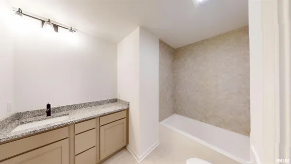 $300,415 | 5882 Butterfield Court, Bettendorf, IA 52722