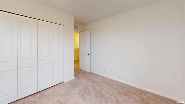 $300,415 | 5882 Butterfield Court, Bettendorf, IA 52722