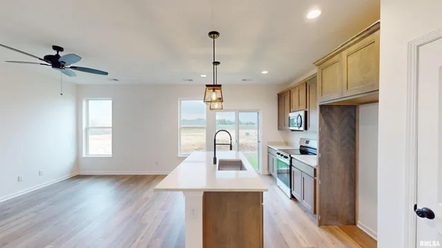 $320,415 | 5882 Butterfield Court, Bettendorf, IA 52722