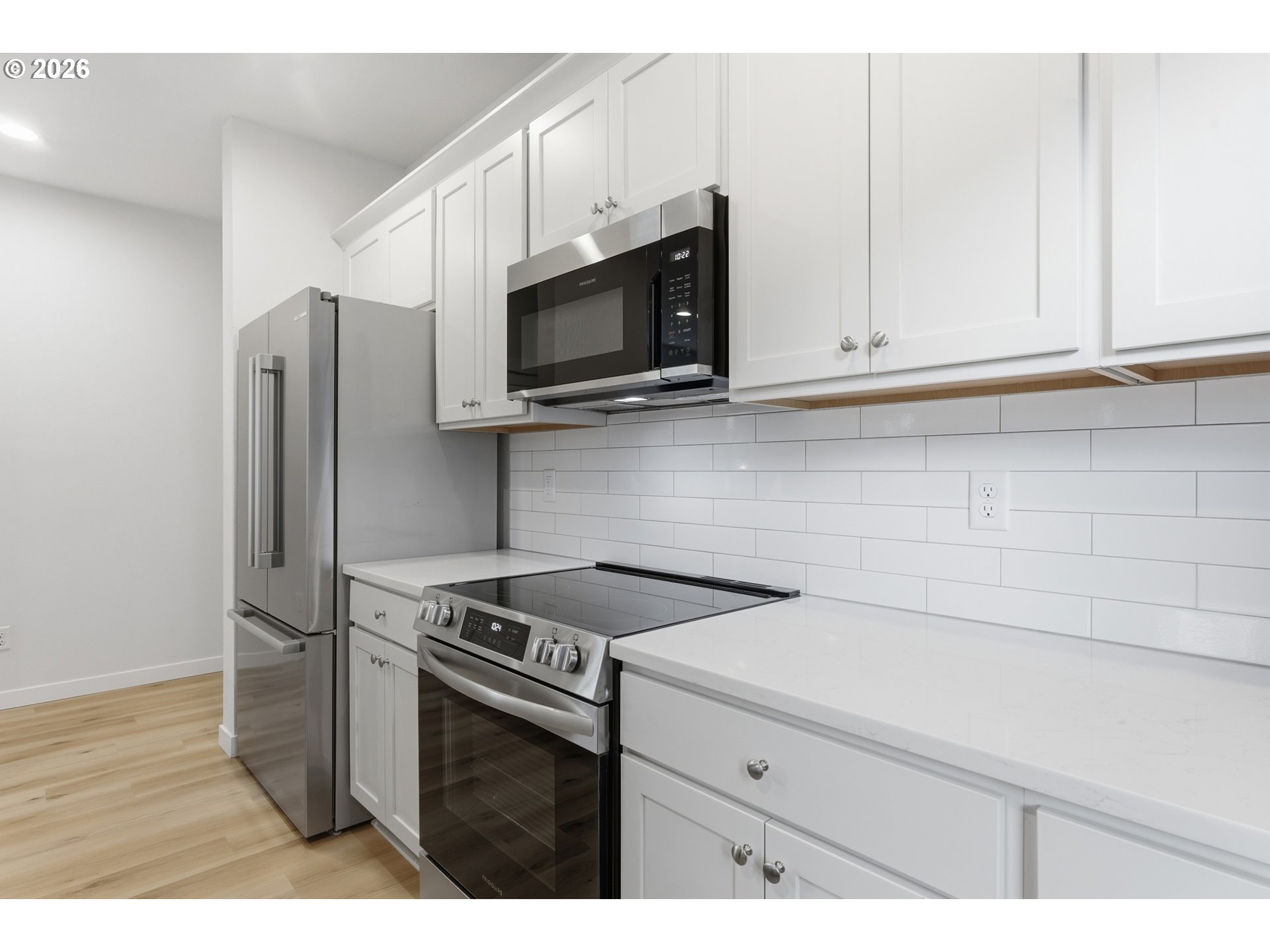 4914 Southeast 84th Avenue Portland, OR 97266 - Photo 13 of 31