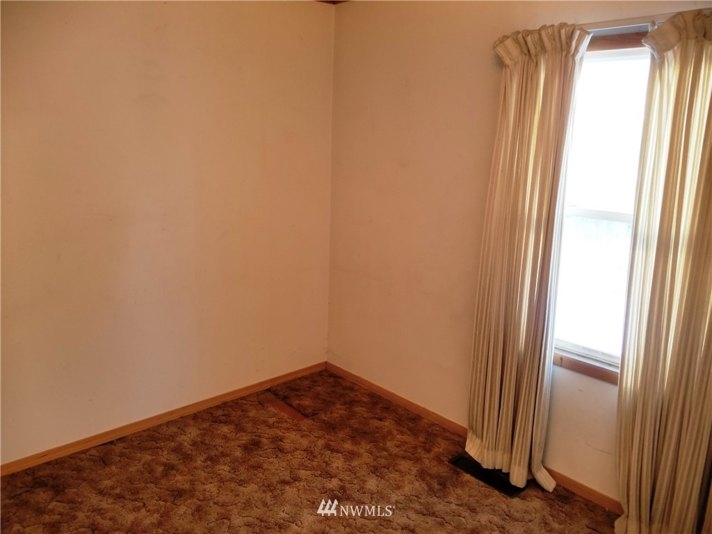 28 Fir Street North Omak, WA 98841 - Photo 16 of 21