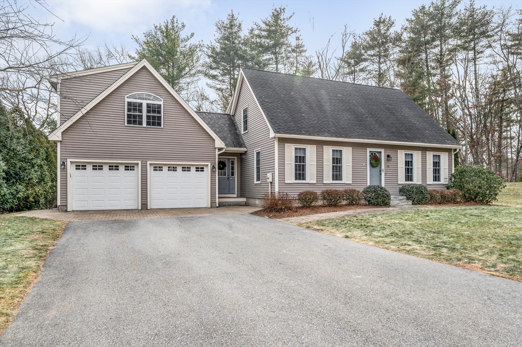 16 Juniper Way Merrimack, NH 03054 - Photo 1 of 37 Gallery Image 1