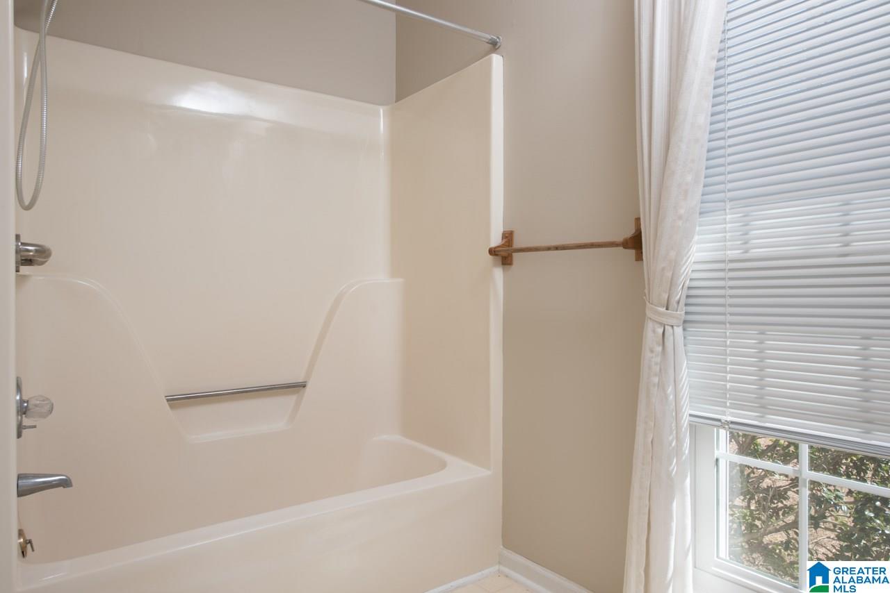 1300 Elm Circle Alabaster, AL 35007 - Photo 15 of 34