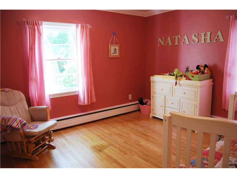 22 Haliburton Road East Providence, RI 02916 - Photo 15 of 25 Bedroom.