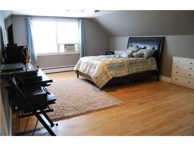 22 Haliburton Road East Providence, RI 02916 - Photo 19 of 25 Bedroom.