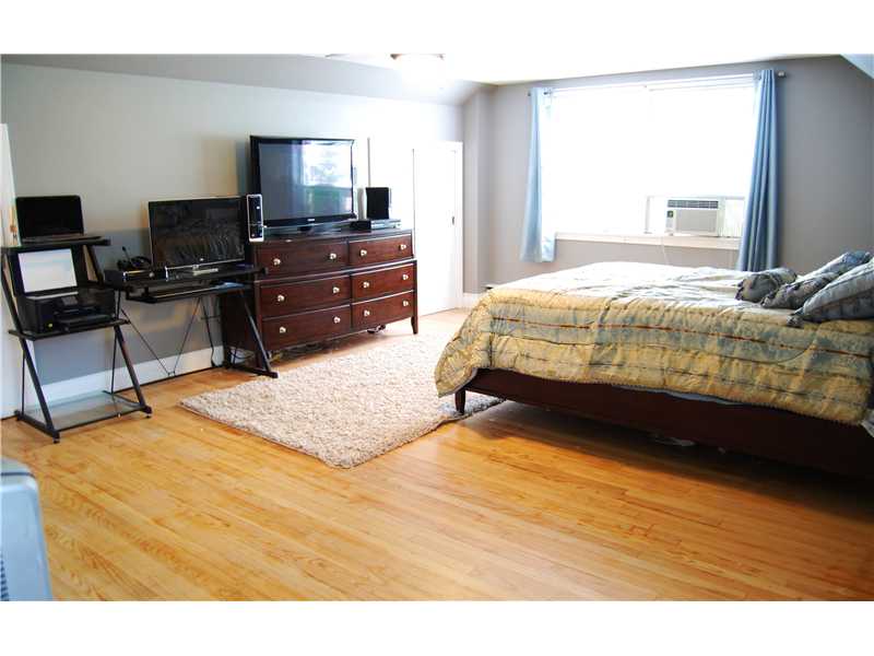 22 Haliburton Road East Providence, RI 02916 - Photo 20 of 25 Bedroom.
