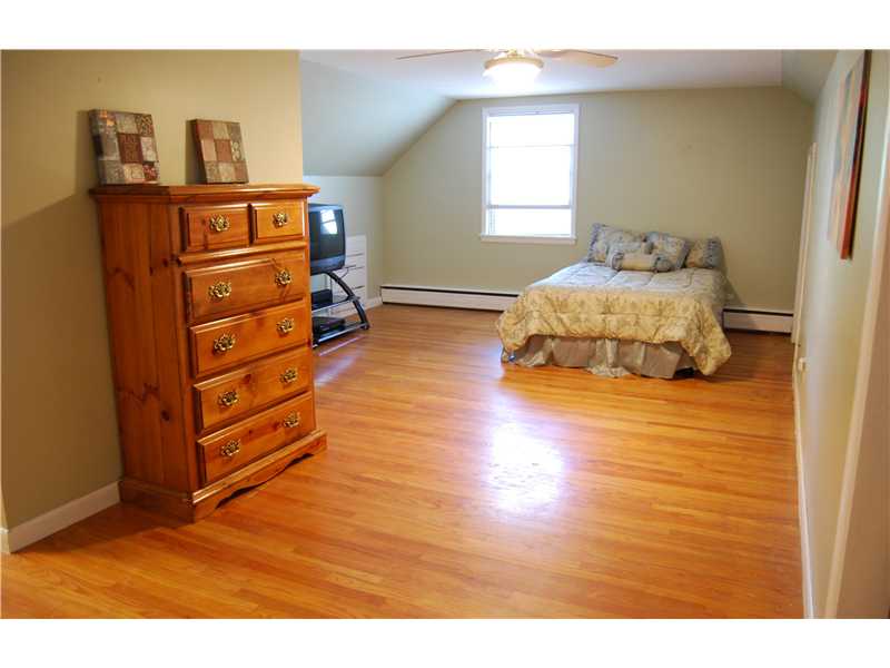 22 Haliburton Road East Providence, RI 02916 - Photo 21 of 25 Bedroom.