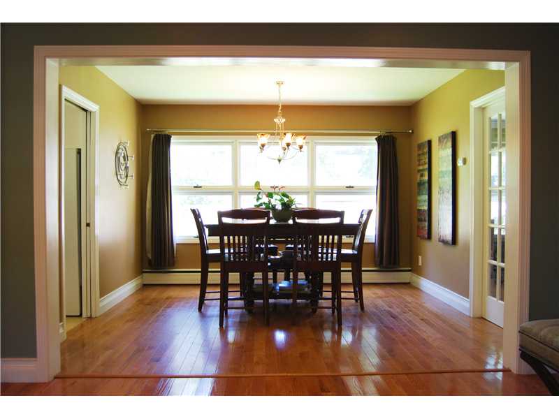 22 Haliburton Road East Providence, RI 02916 - Photo 6 of 25 Dining Room.