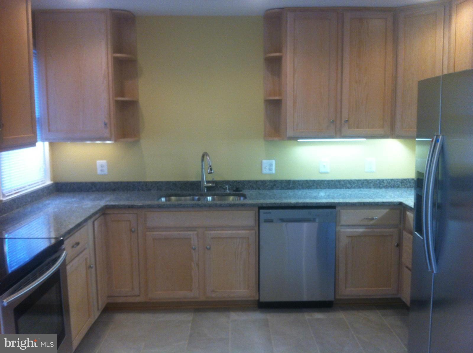 211 Manning Road East Accokeek, MD 20607 - Photo 13 of 30 Kitchen