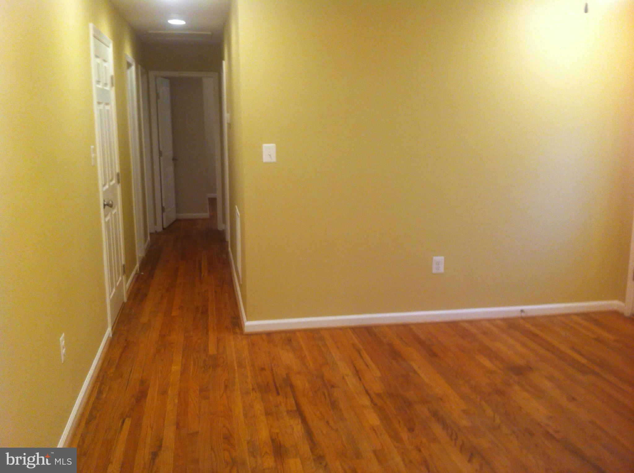 211 Manning Road East Accokeek, MD 20607 - Photo 8 of 30 Living Room