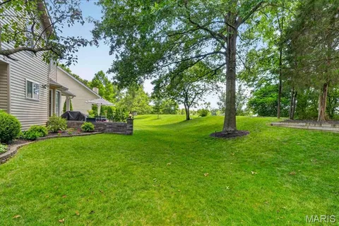 $465,000 | 347 Oak Park Village Drive, Wildwood, MO 63040