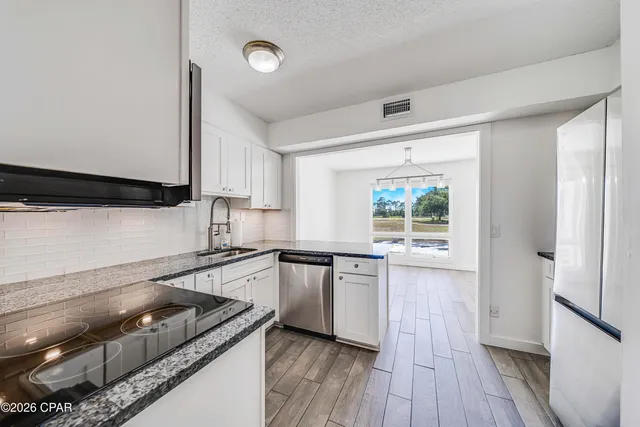 $289,900 | 4300 Bay Point Road, Unit 427, Panama City, FL 32408