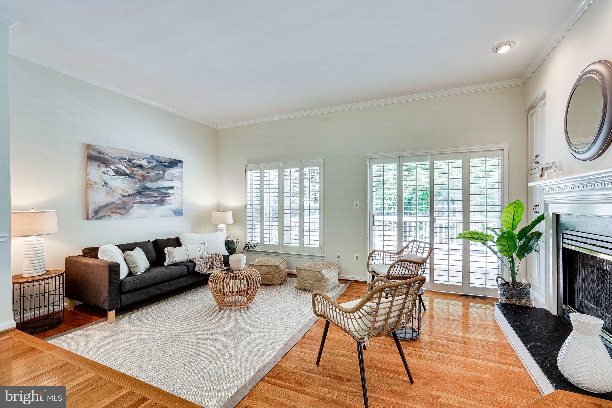 12034 Edgemere Circle Reston, VA 20190 - Photo 14 of 49 Plantation shutters on all windows