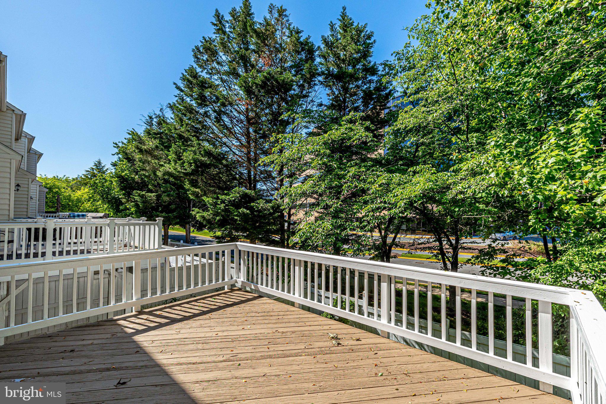12034 Edgemere Circle Reston, VA 20190 - Photo 17 of 49 Oversized deck of the living room