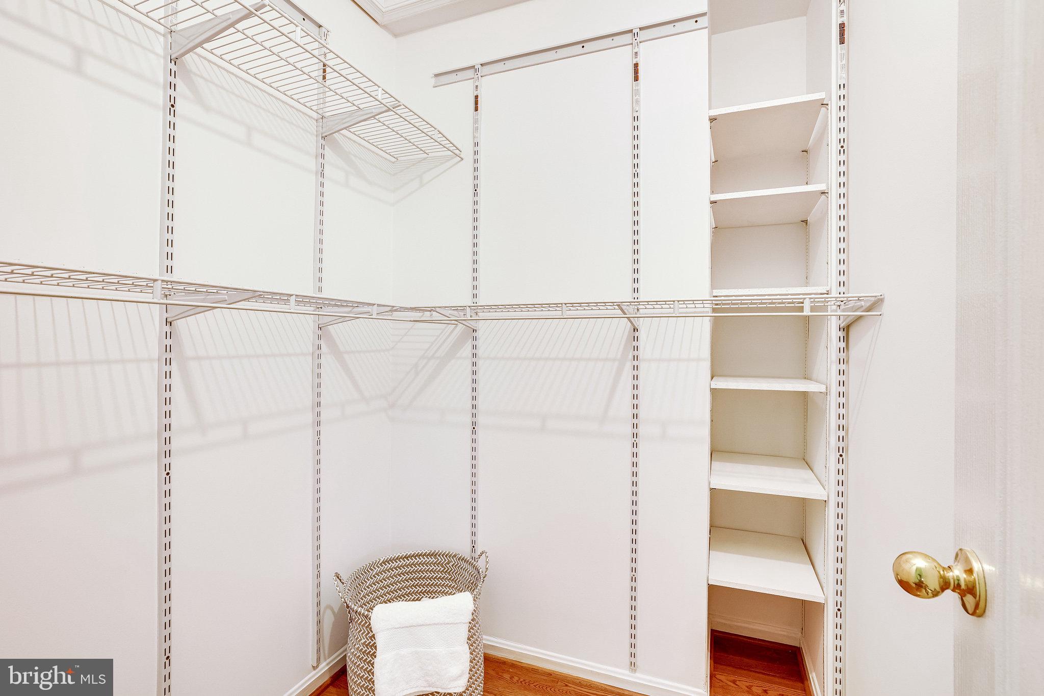 12034 Edgemere Circle Reston, VA 20190 - Photo 24 of 49 Large walk-in closet