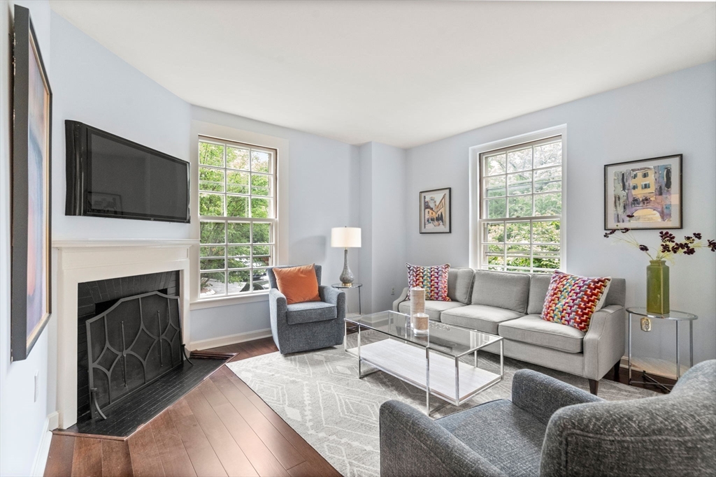 65 Glen Road, Unit H6 Brookline, MA 02445 - Photo 3 of 22 Gallery Image 3