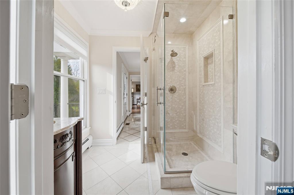 19 Blueberry Court Mahwah, NJ 07430 - Photo 11 of 50