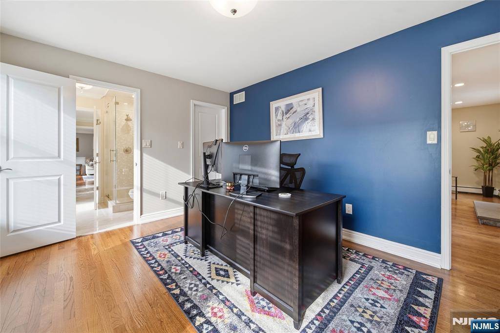19 Blueberry Court Mahwah, NJ 07430 - Photo 12 of 50