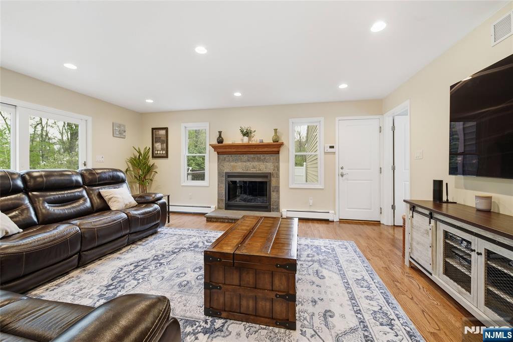19 Blueberry Court Mahwah, NJ 07430 - Photo 19 of 50