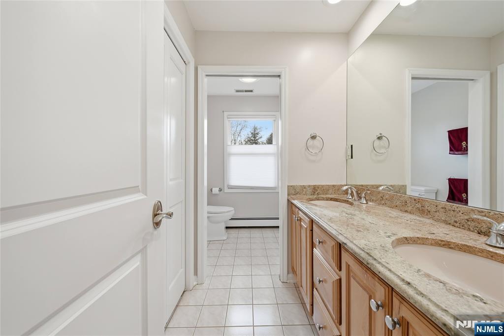 19 Blueberry Court Mahwah, NJ 07430 - Photo 25 of 50
