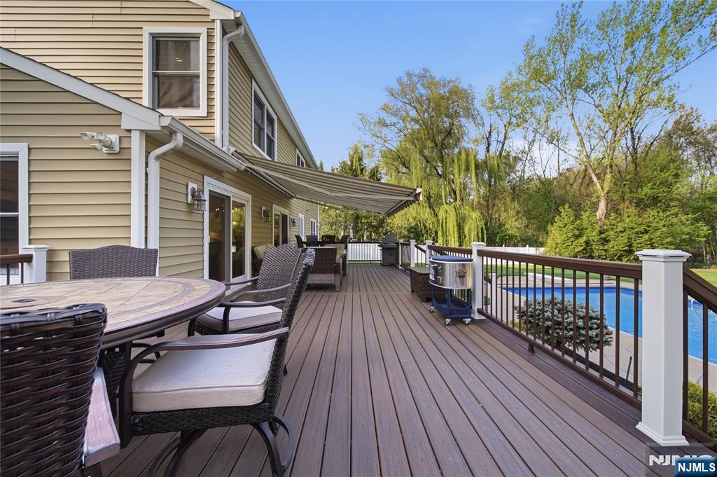 19 Blueberry Court Mahwah, NJ 07430 - Photo 43 of 50